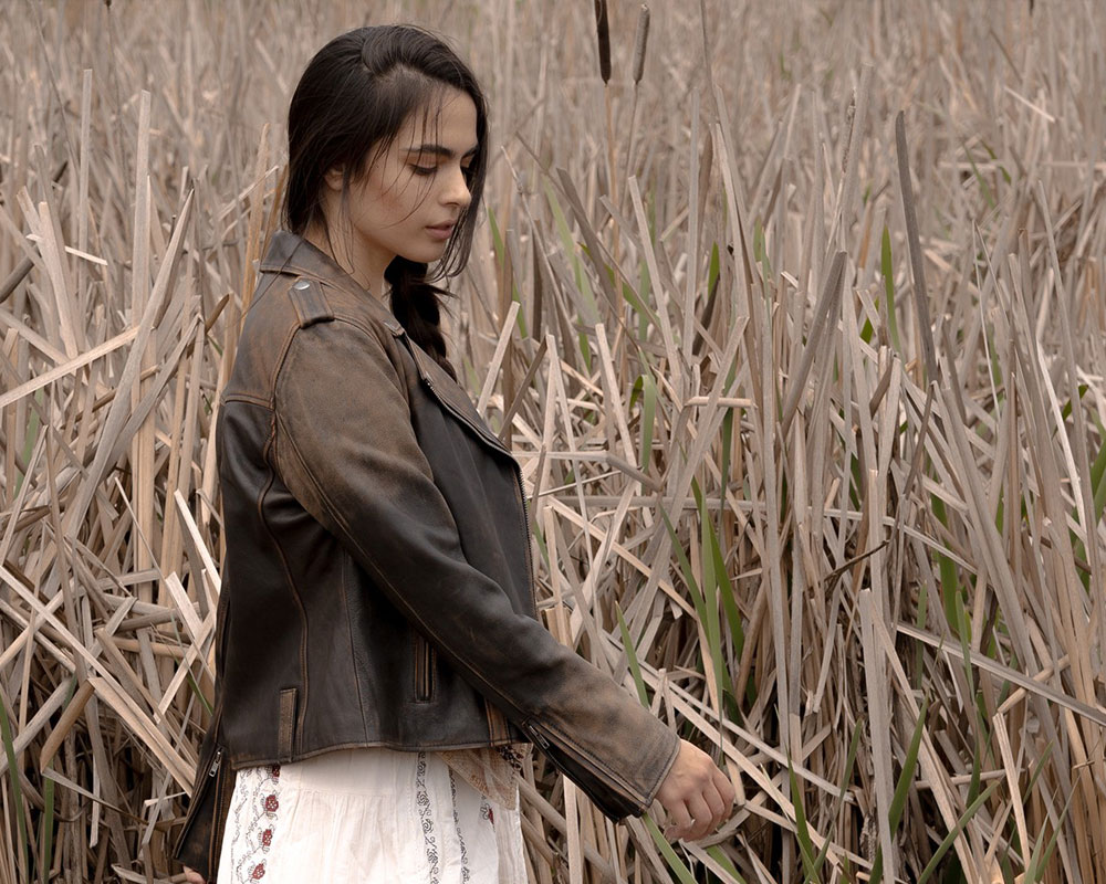 PIEL GENUINA VS. IMITACIÓN: 5 PRUEBAS SENCILLAS PARA SABER LA DIFERENCIA.